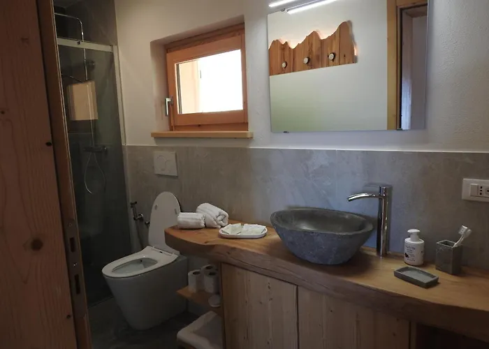 Dağ evi Arnika Huette - Un'immersione Nelle Montagne Della Foresta Millenaria Ugovizza